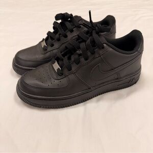 Nike Air Force 1 size 5.5 Y